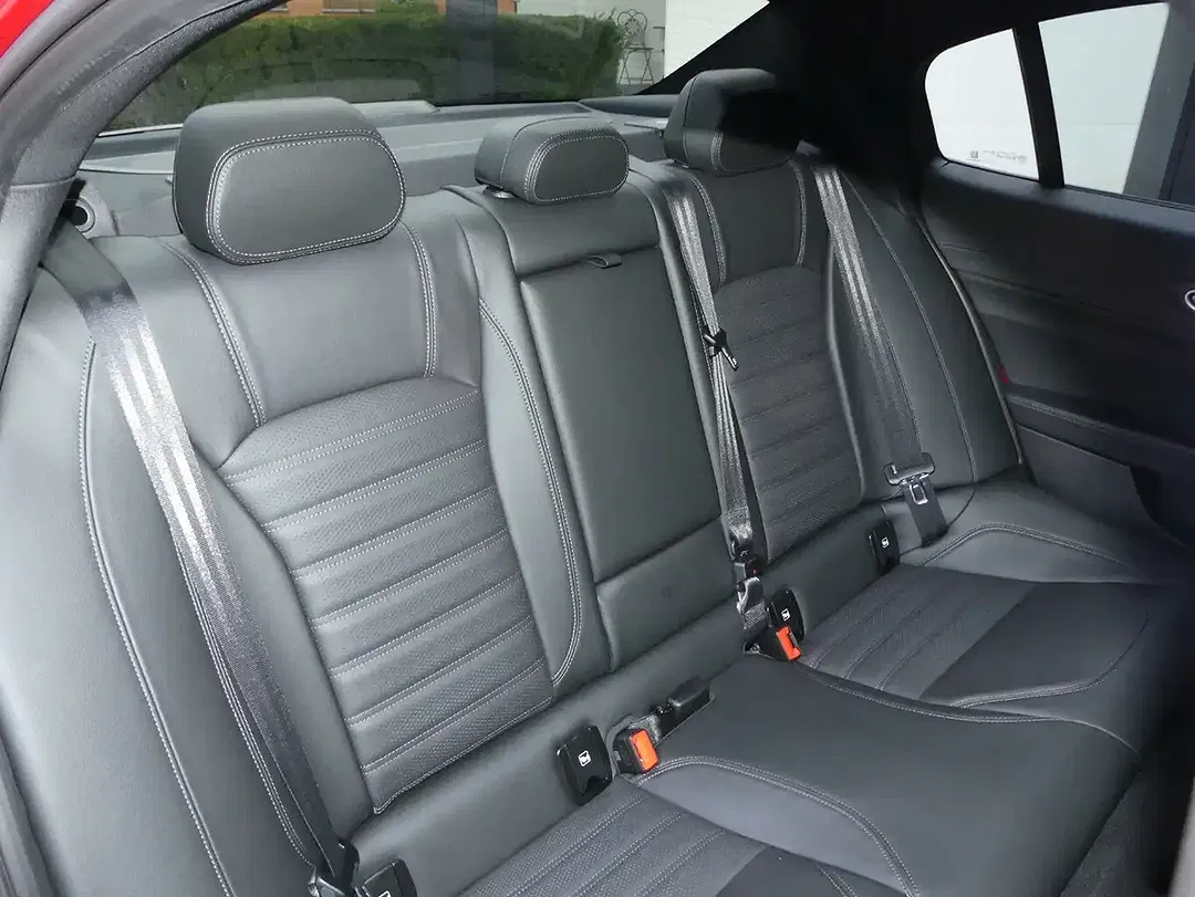 Alfa Romeo Giulia 2.9 V6 Bi-Turbo Quadrifoglio - Thumbnail 6