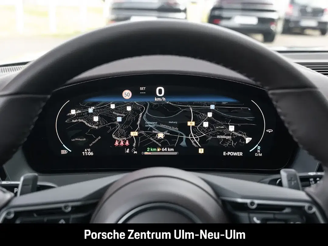 Porsche Panamera E-Hybrid 4 - Thumbnail 11
