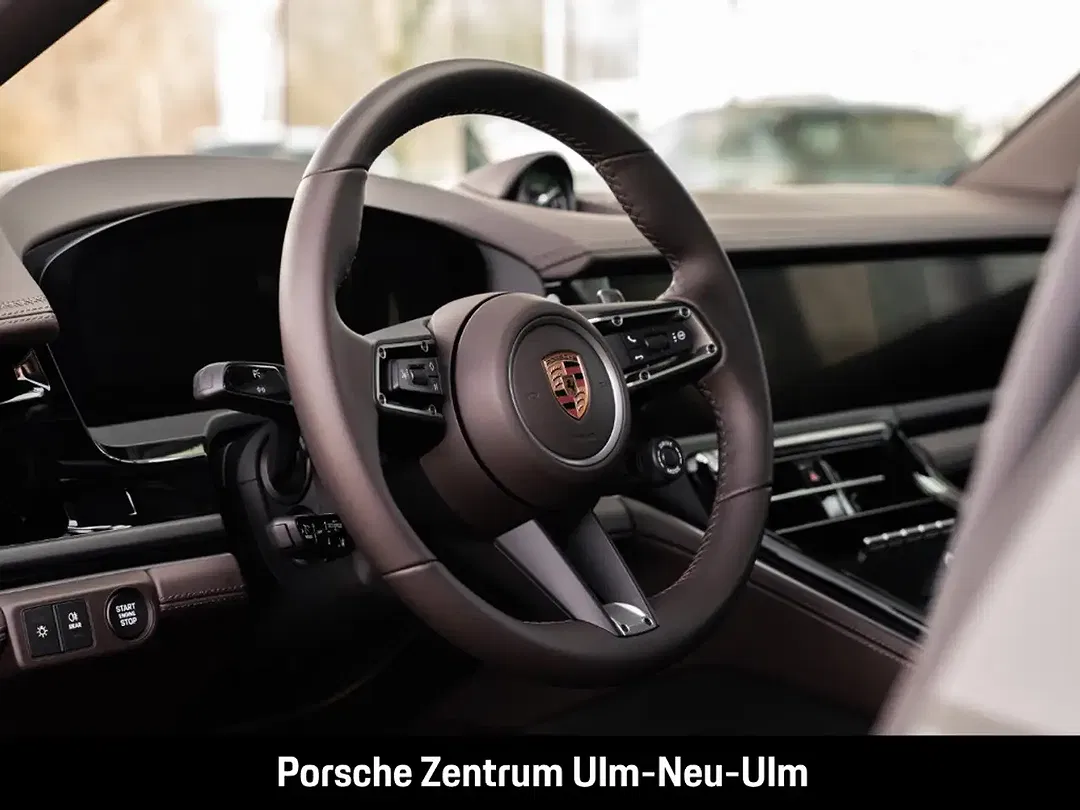 Porsche Panamera E-Hybrid 4 - Thumbnail 6