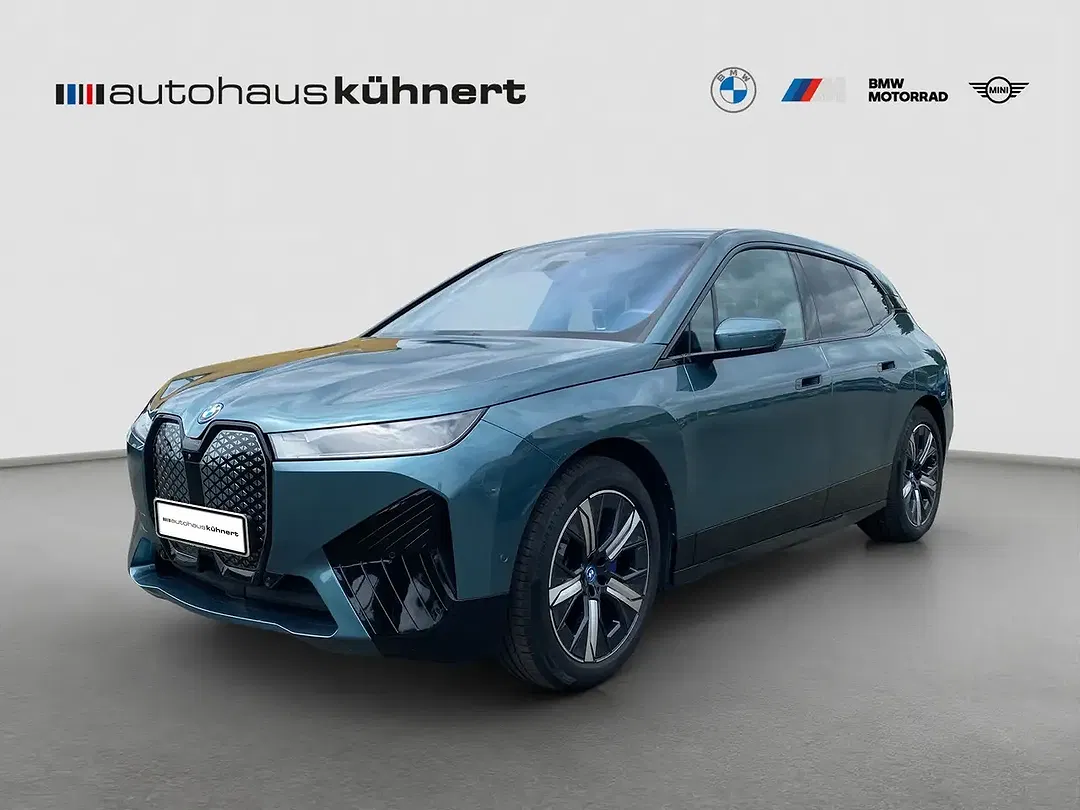 BMW iX xDrive - Thumbnail 2