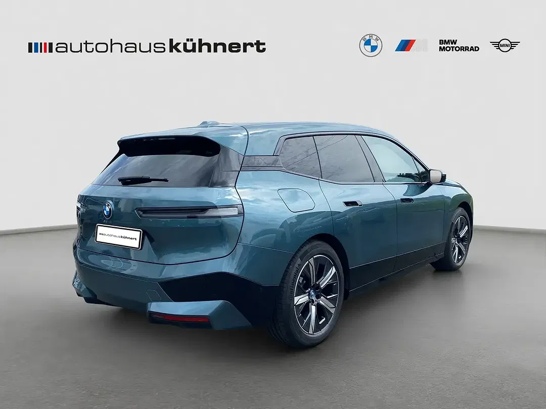BMW iX xDrive - Thumbnail 7
