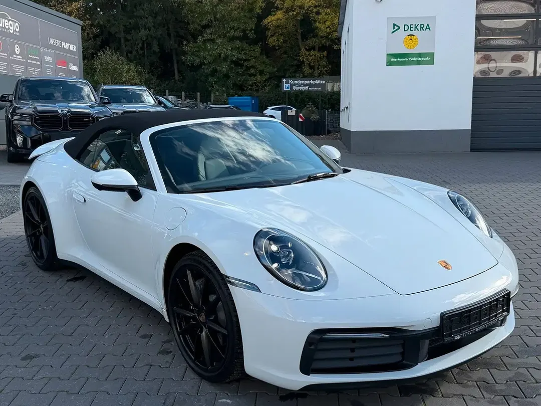 Porsche 911 AUT Carrera Cabriolet - Thumbnail 10
