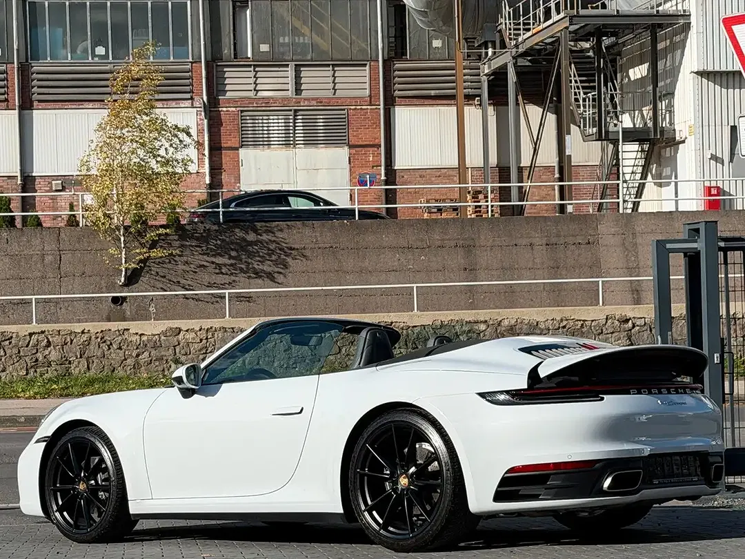 Porsche 911 AUT Carrera Cabriolet - foto 15