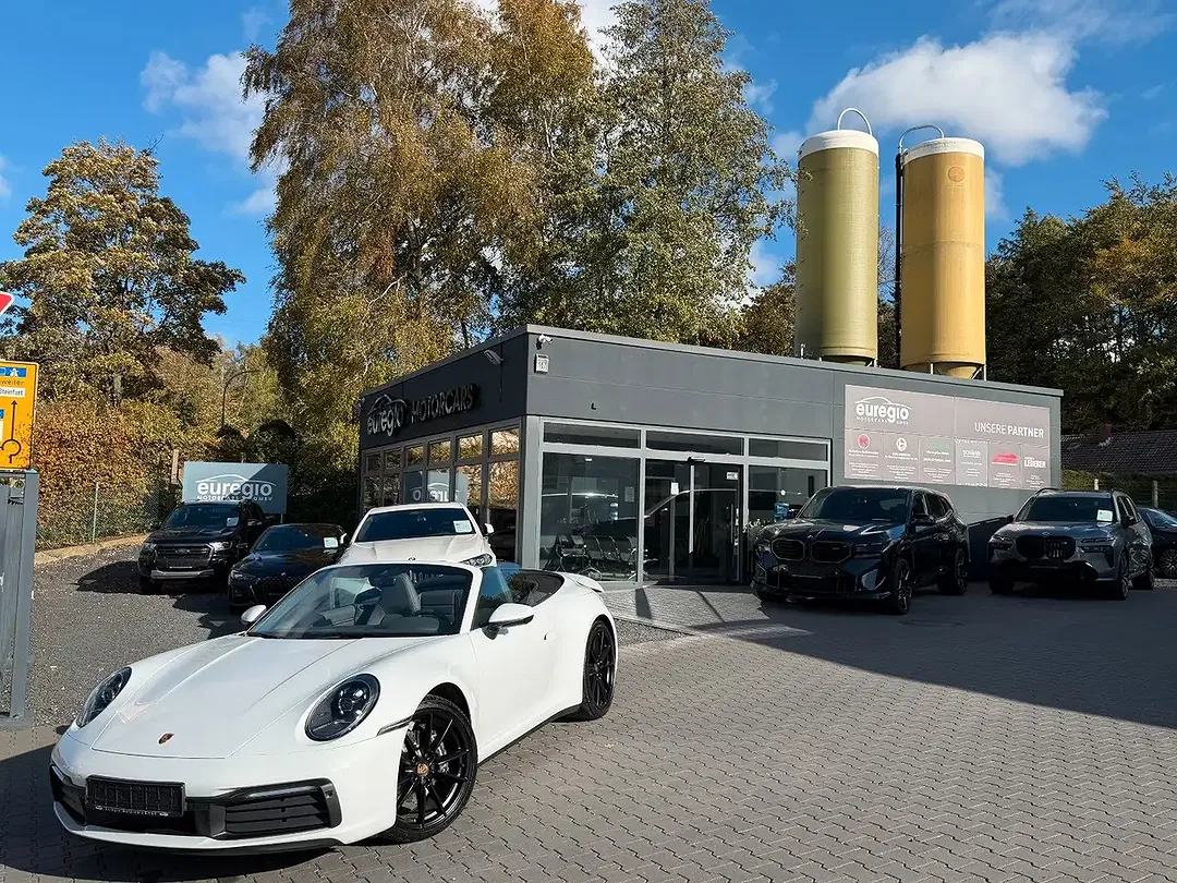 Porsche 911 AUT Carrera Cabriolet - Thumbnail 5