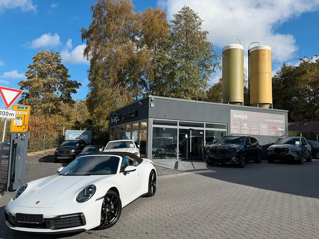 Porsche 911 AUT Carrera Cabriolet - Thumbnail 6