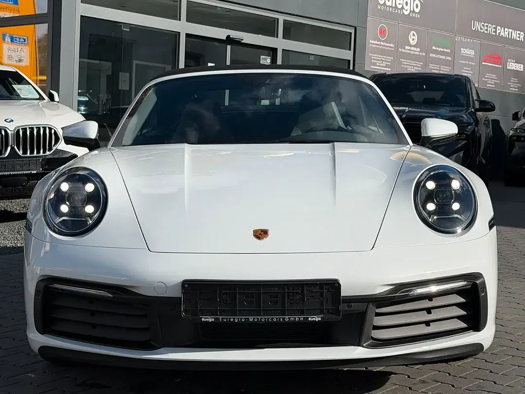 Porsche 911 AUT Carrera Cabriolet - Thumbnail 8