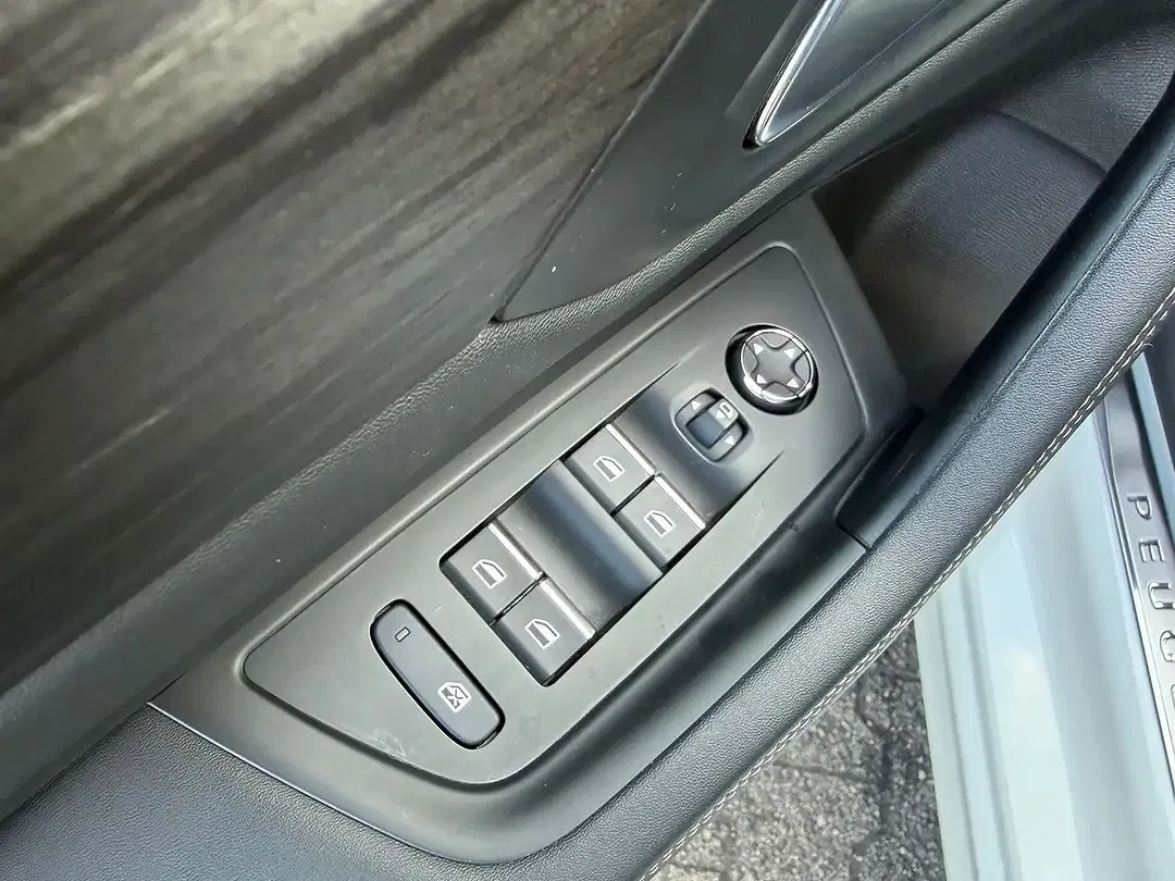 Peugeot 508 225 Hybrid GT SW - Thumbnail 10