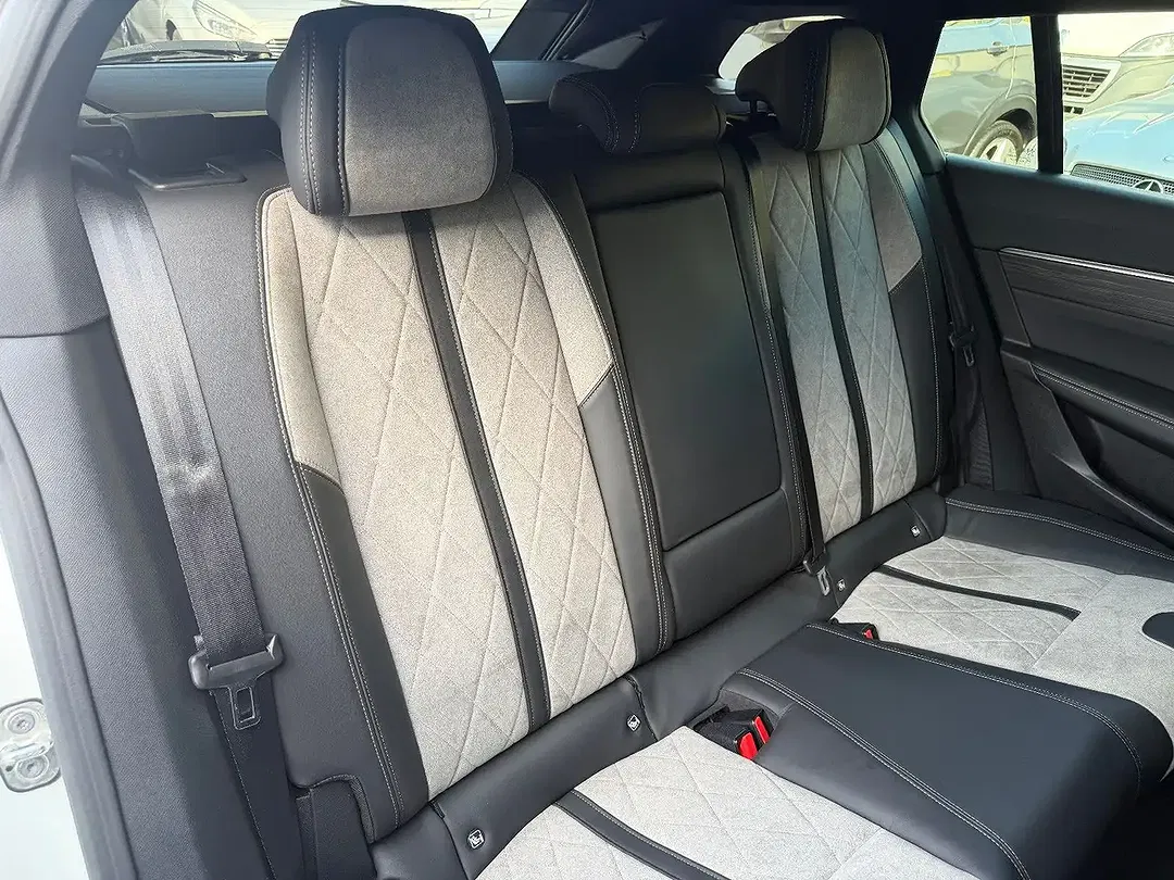 Peugeot 508 225 Hybrid GT SW - Thumbnail 8