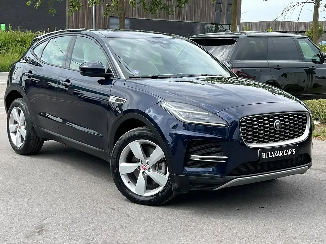 Jaguar E-Pace MHEV - Thumbnail 3