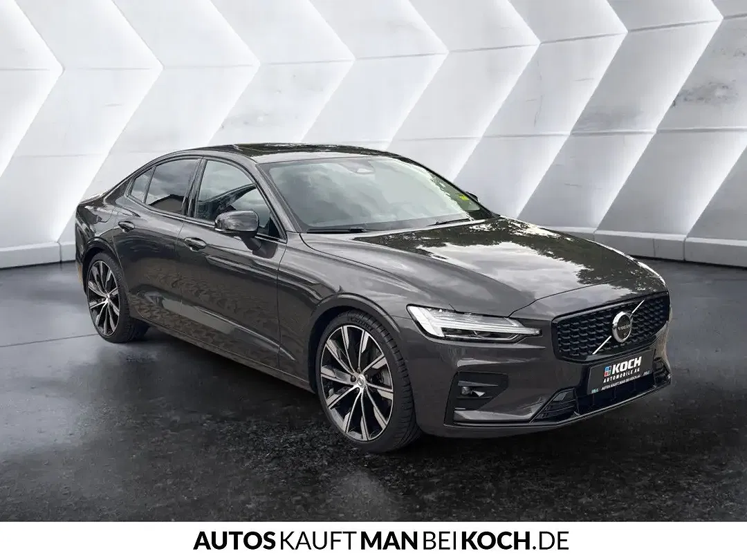 Volvo S60 B5 AWD Ultimate Dark - Thumbnail 4