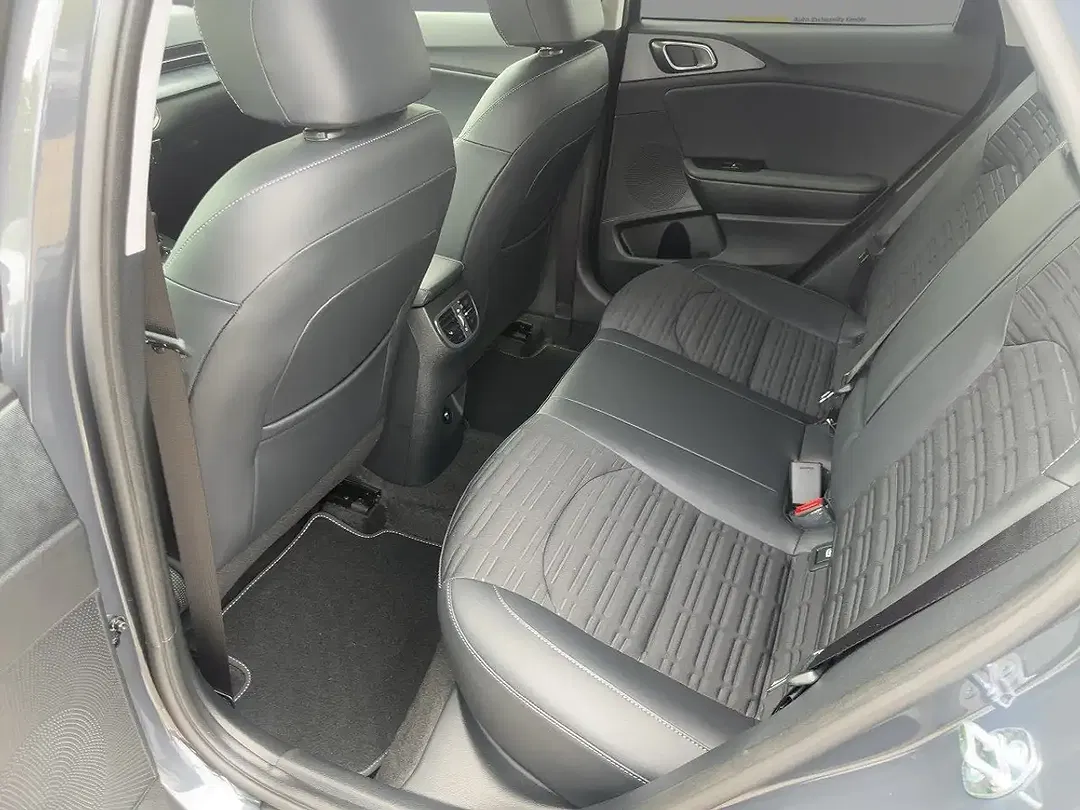 Kia XCeed 1.6 T-GDI Vision - Thumbnail 9
