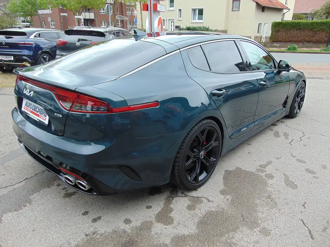 Kia Stinger 4WD GT - Thumbnail 3