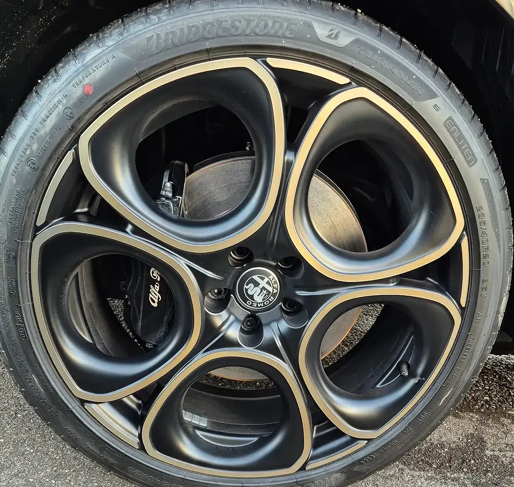 Alfa Romeo Tonale 1.5 VGT Hybrid Intensa - Thumbnail 10