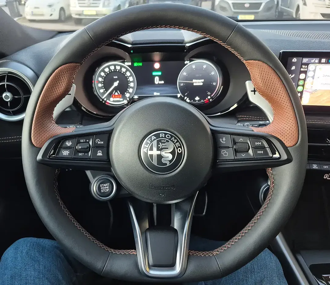 Alfa Romeo Tonale 1.5 VGT Hybrid Intensa - Thumbnail 11