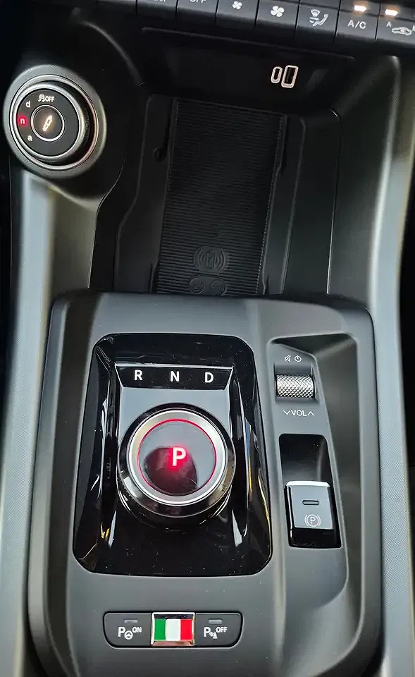 Alfa Romeo Tonale 1.5 VGT Hybrid Intensa - Thumbnail 13
