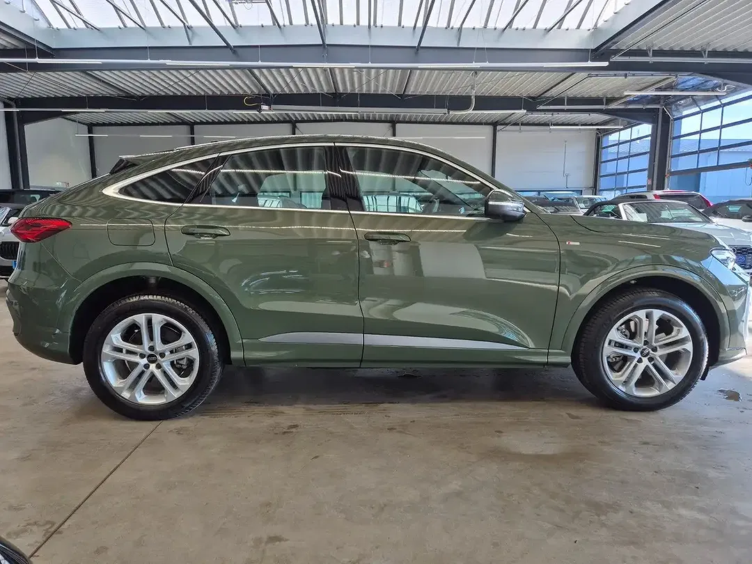 Audi Q5 2.0 TDI quattro Matrix LED Sportback S line - Thumbnail 4