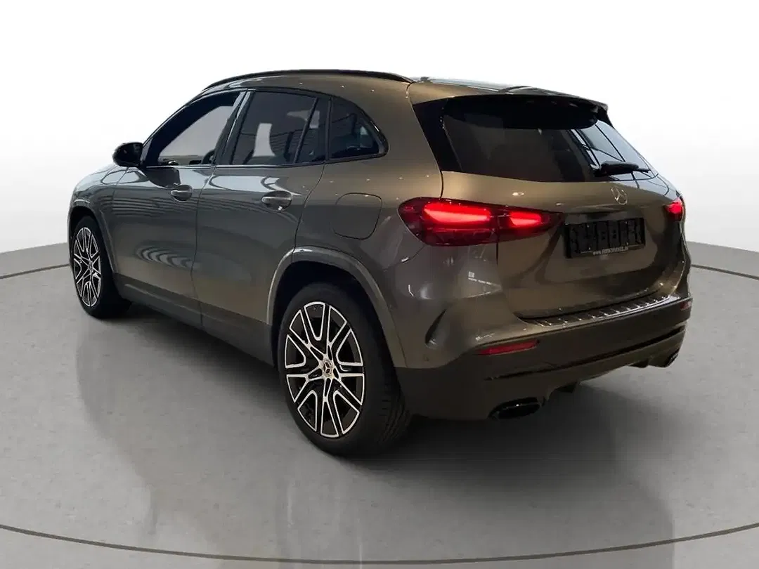 Mercedes-Benz GLA 220 4MATIC AMG Line Night - Thumbnail 6