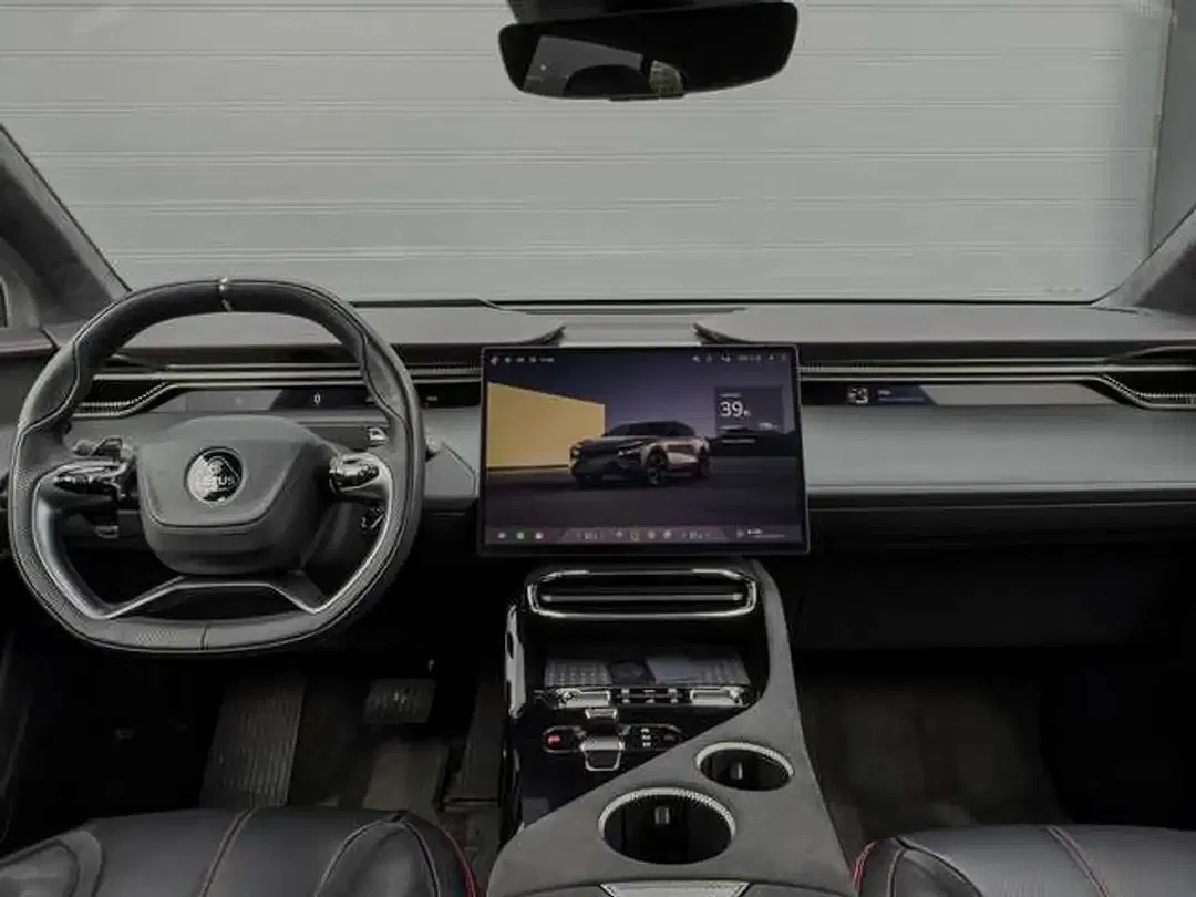 Lotus Eletre - foto 15