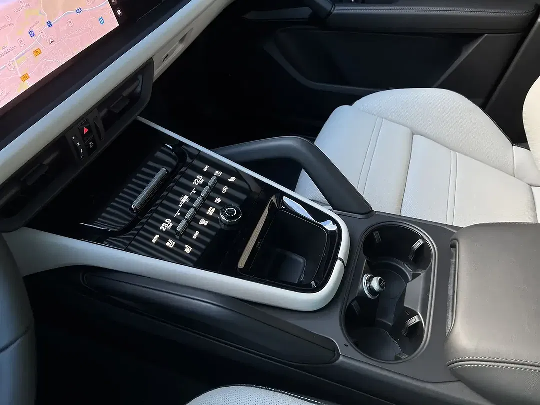Porsche Cayenne E-Hybrid Edition S - Thumbnail 14
