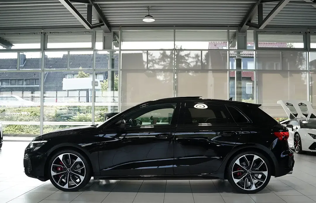 Audi S3 Sportback - Thumbnail 9