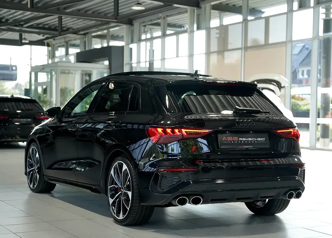 Audi S3 Sportback - Thumbnail 8