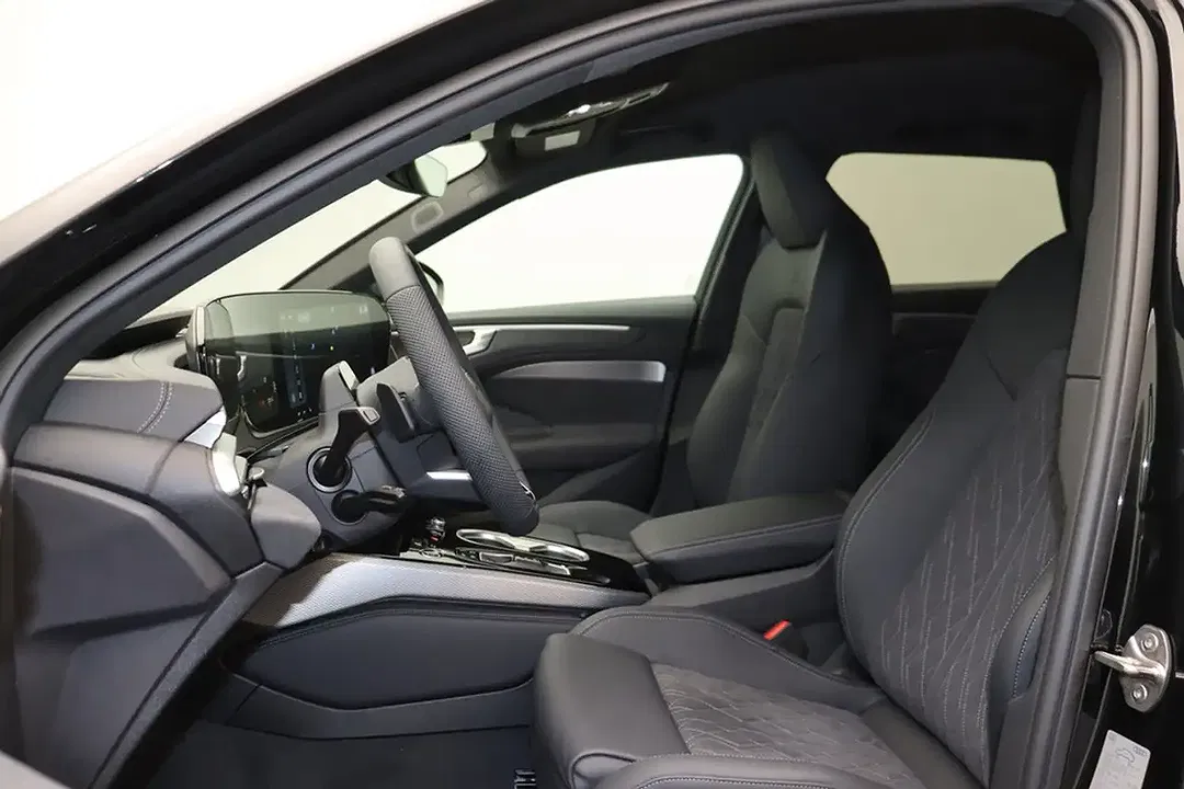Audi A6 TDI S tronic quattro Avant - Thumbnail 9