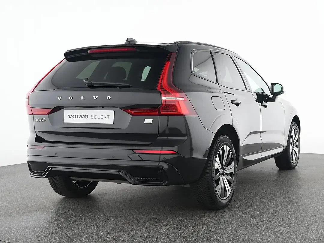 Volvo XC60 T6 AWD Plus Dark - foto 2