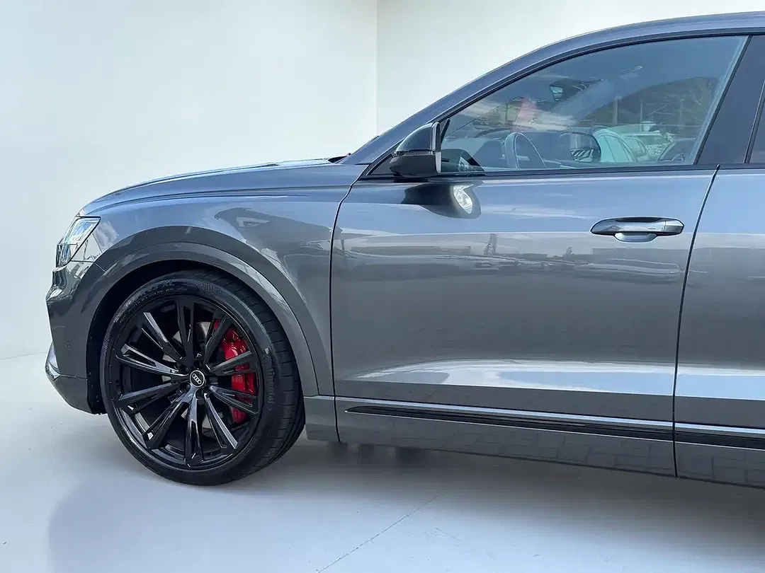 Audi SQ8 4.0 TFSI quattro - Thumbnail 13