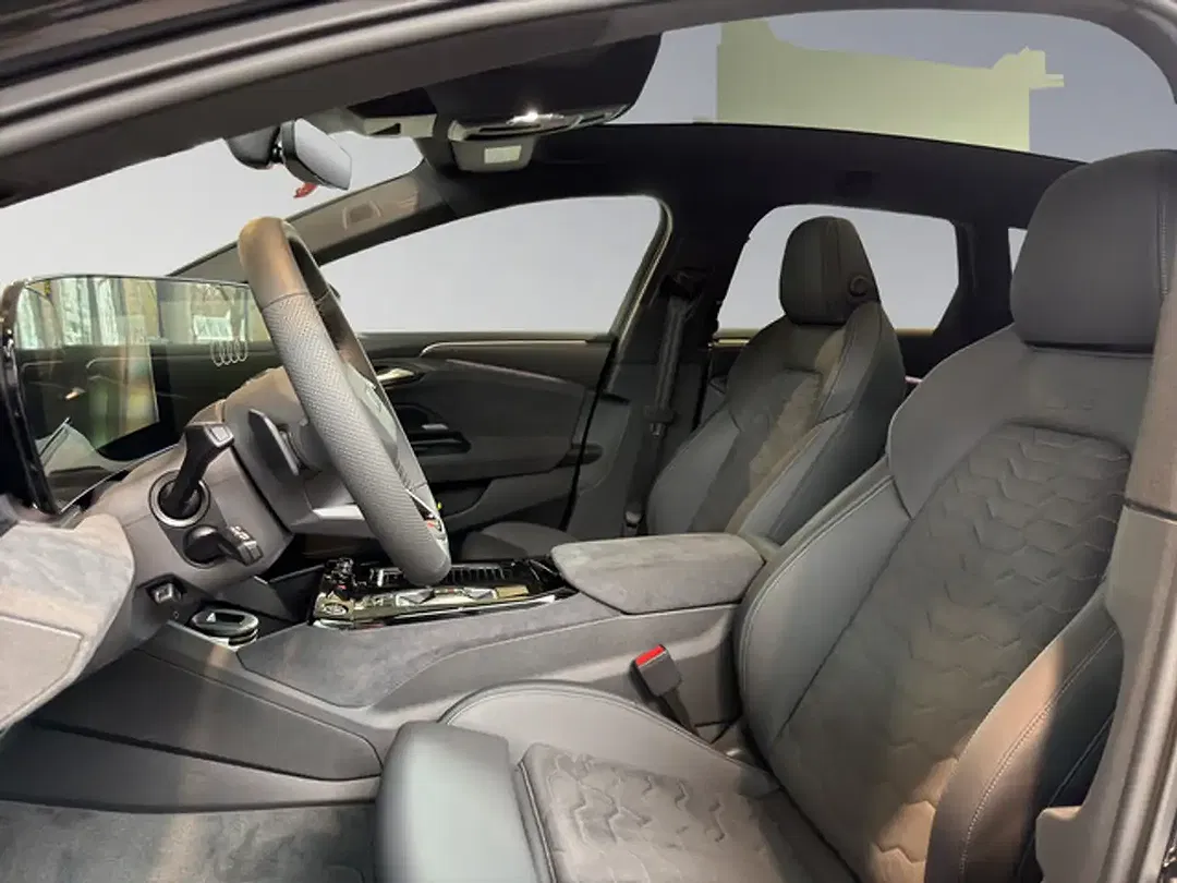 Audi A6 e-tron - Thumbnail 10