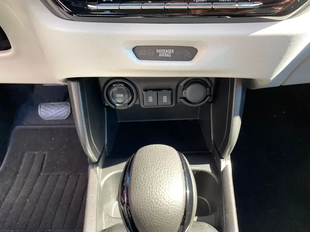 Suzuki Swift Hybrid 1.2 Dualjet CVT Comfort+ - foto 15