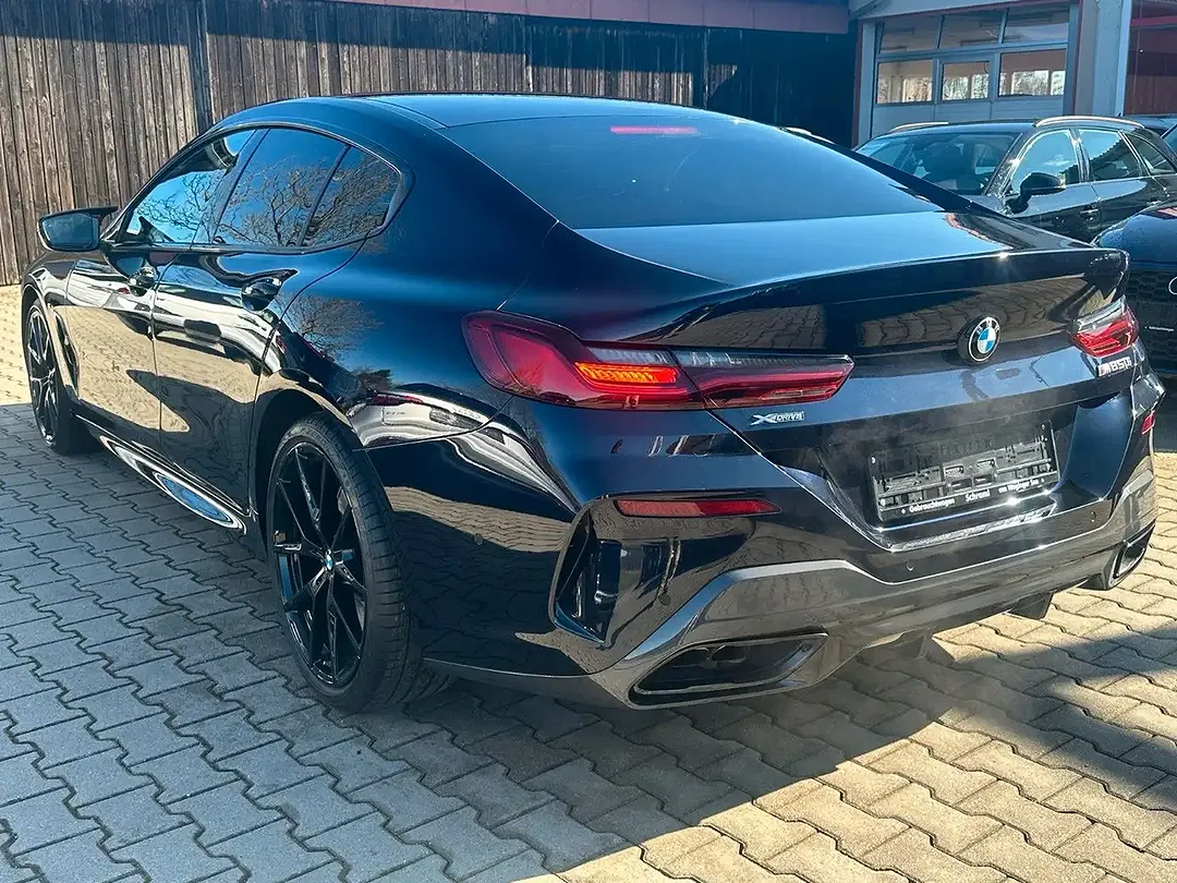 BMW M850 xDrive Coupe - Thumbnail 7