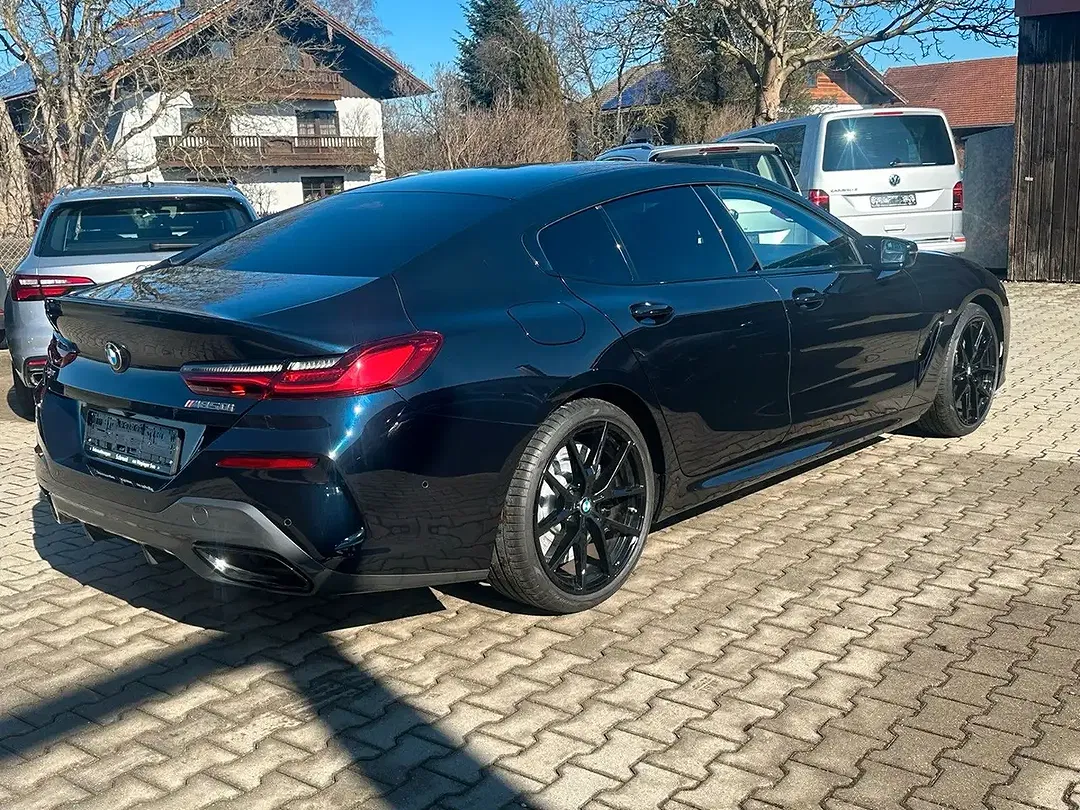 BMW M850 xDrive Coupe - foto 8