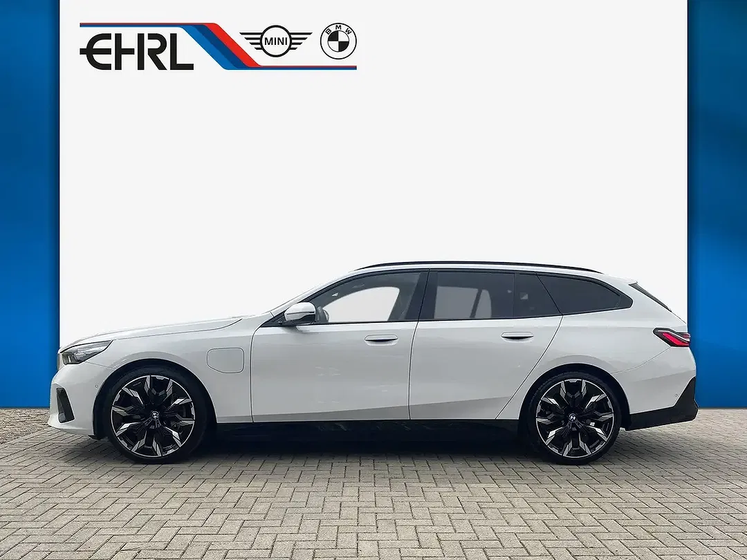 BMW 550 xDrive Touring M Sport - Thumbnail 4
