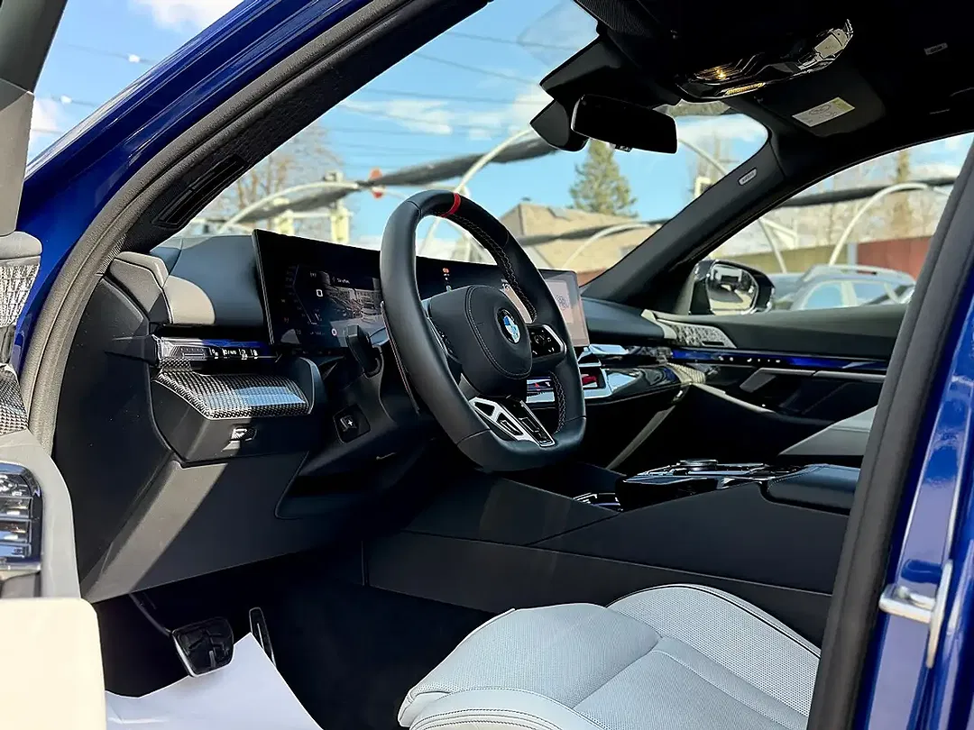 BMW M5 Touring - Thumbnail 13