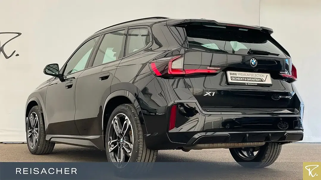 BMW X1 xDrive M Sport - Thumbnail 2