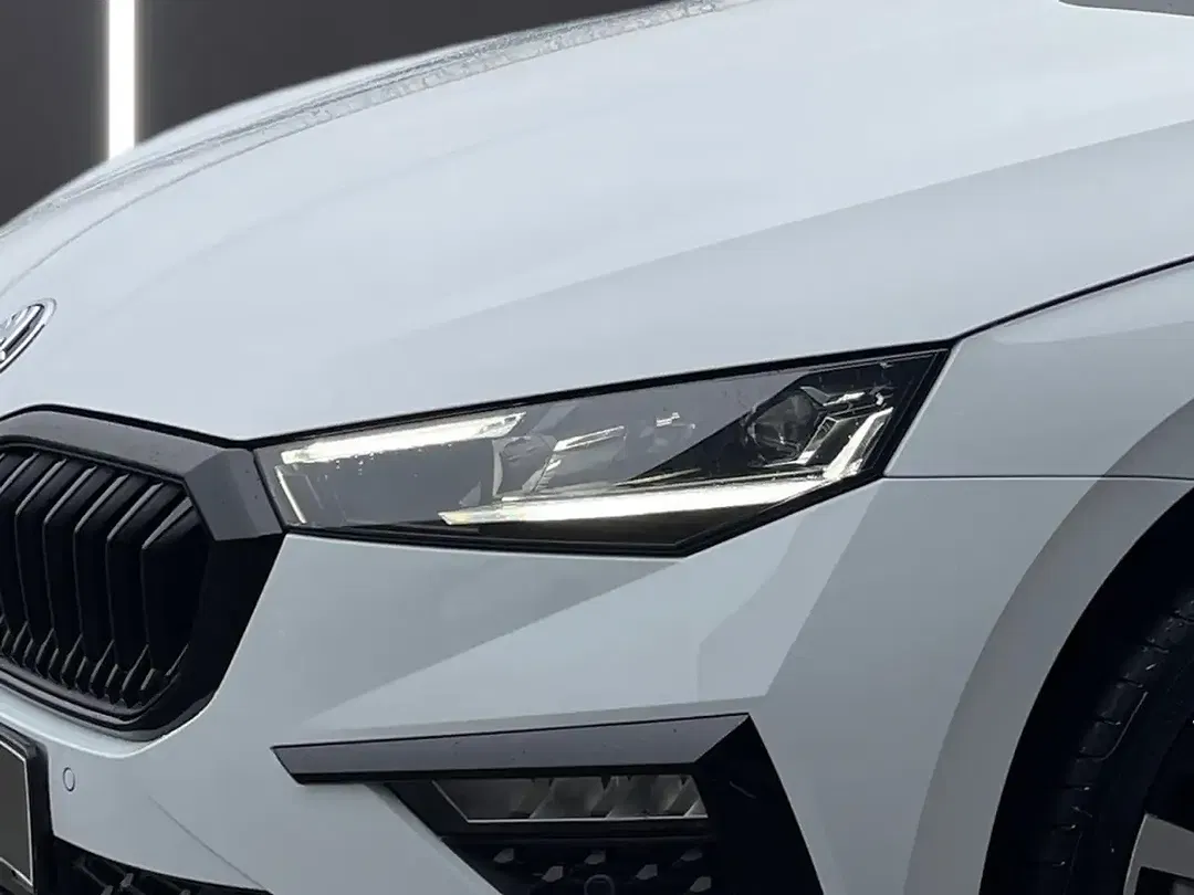Skoda Scala 1.0 TSI DSG Monte Carlo - Thumbnail 5