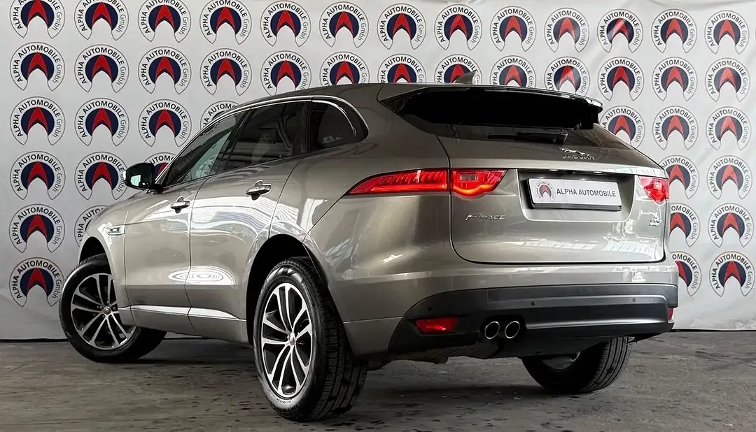 Jaguar F-Pace 4x4 R-Sport - Thumbnail 4
