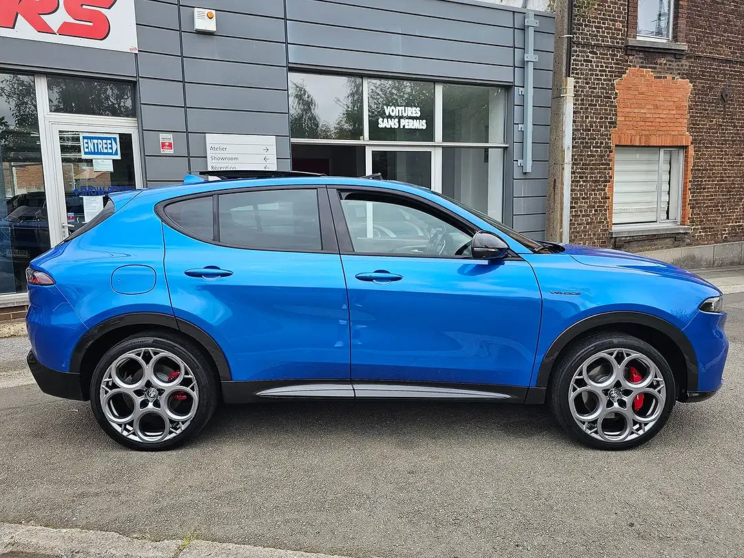 Alfa Romeo Tonale 1.3 PHEV Q4 Veloce - Thumbnail 6