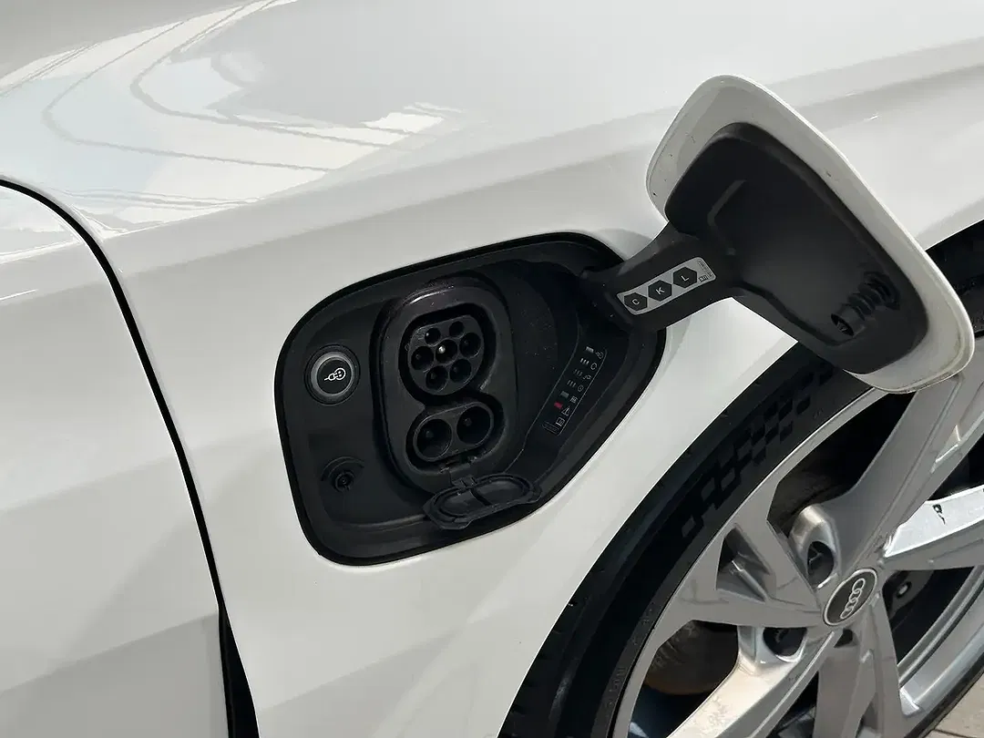 Audi e-tron GT quattro Matrix LED - Thumbnail 6