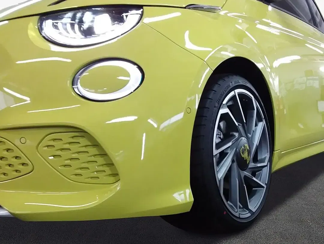 Abarth 500e - Thumbnail 5