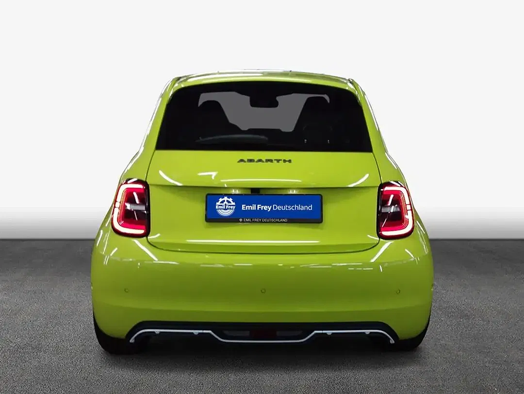 Abarth 500e - Thumbnail 6