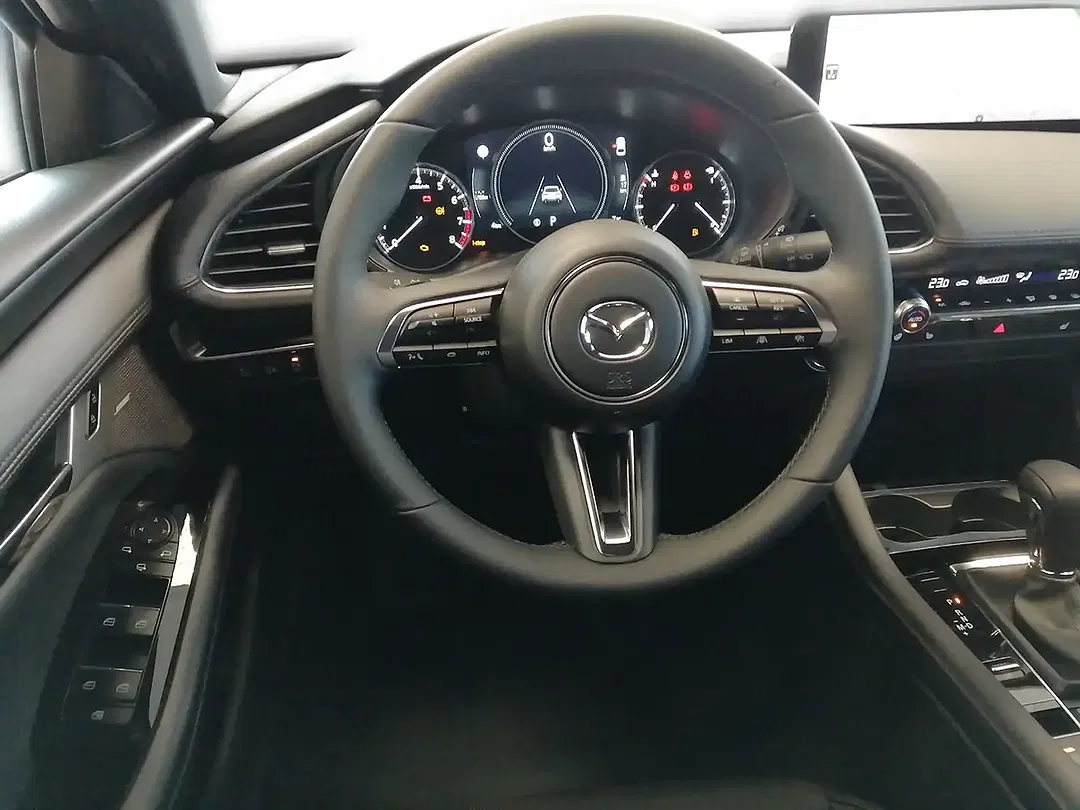Mazda 3 Takumi - Thumbnail 9