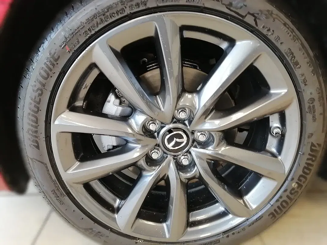 Mazda 3 Takumi - Thumbnail 4