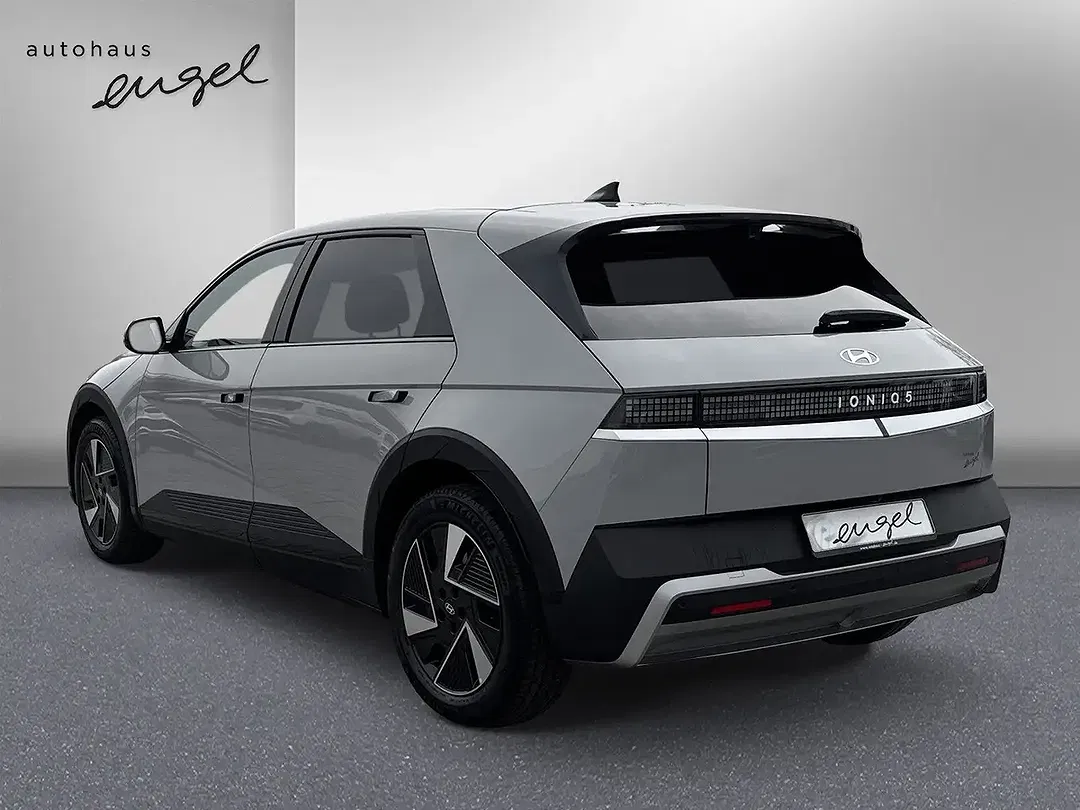 Hyundai IONIQ 5 UNIQ - Thumbnail 5