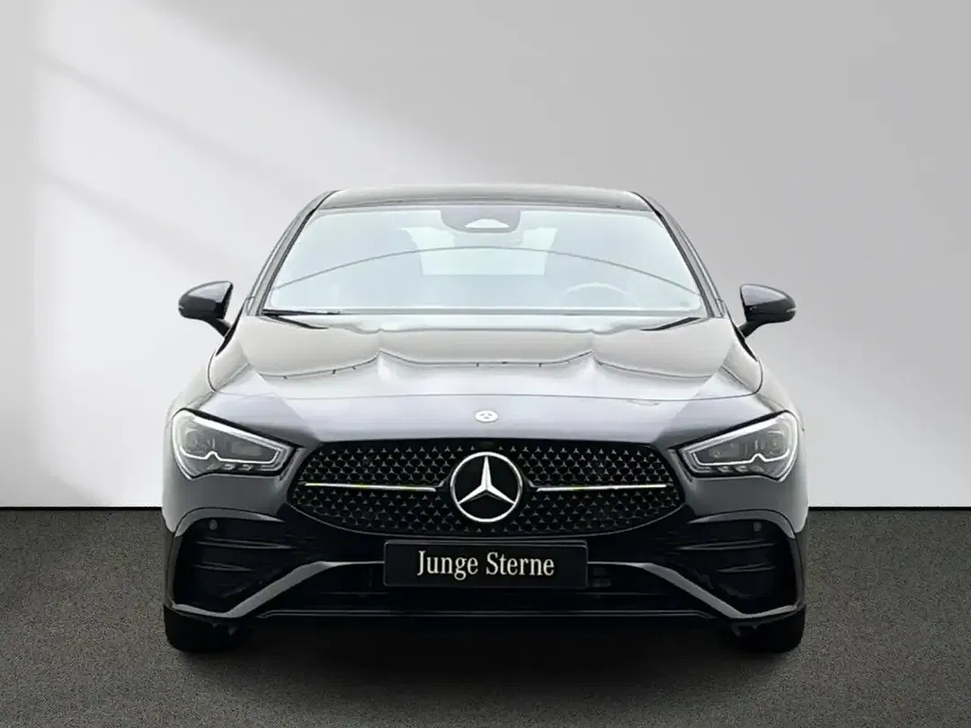 Mercedes-Benz CLA 200 AMG Night - Thumbnail 4