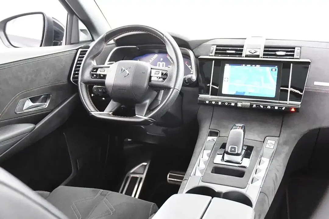 DS Automobiles DS 7 Crossback - Thumbnail 12