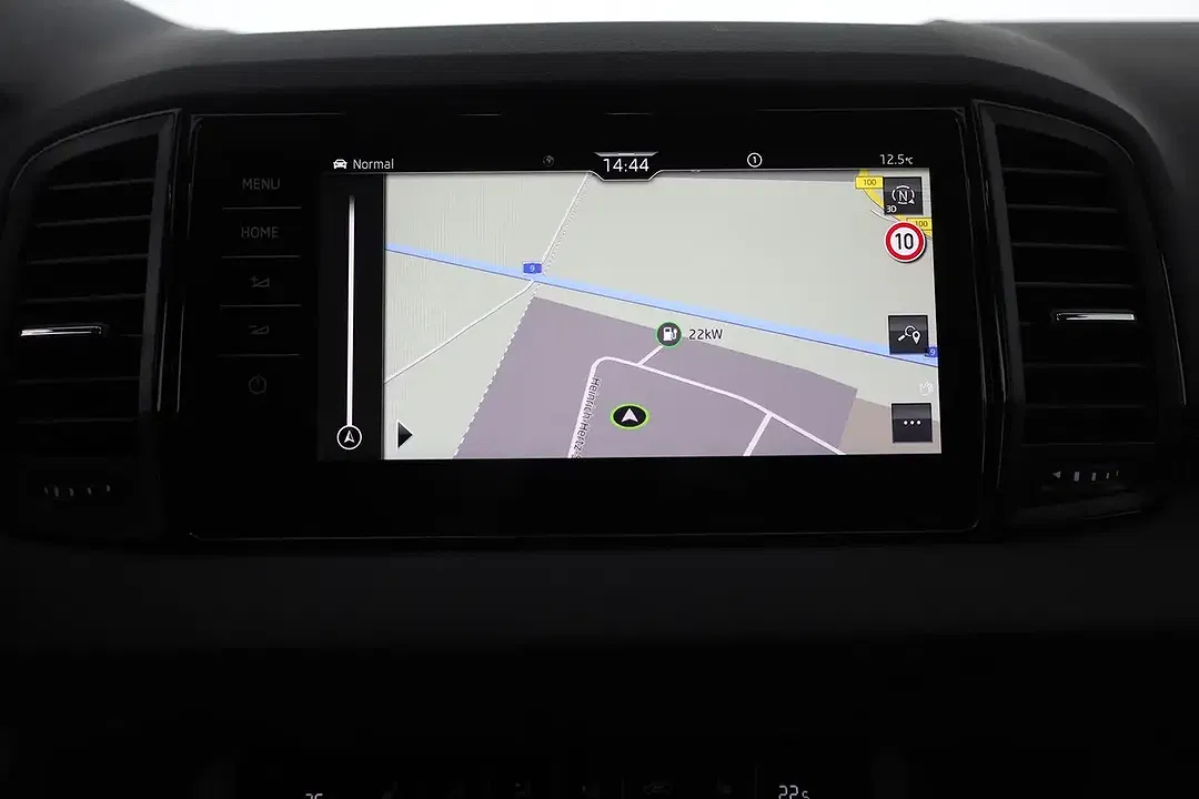 Skoda Karoq 1.5 TSI DSG Sportline - Thumbnail 10