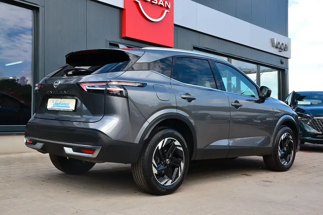 Nissan Qashqai 1.3 DIG-T MHEV Xtronic 4x4 N-Connecta - Thumbnail 11