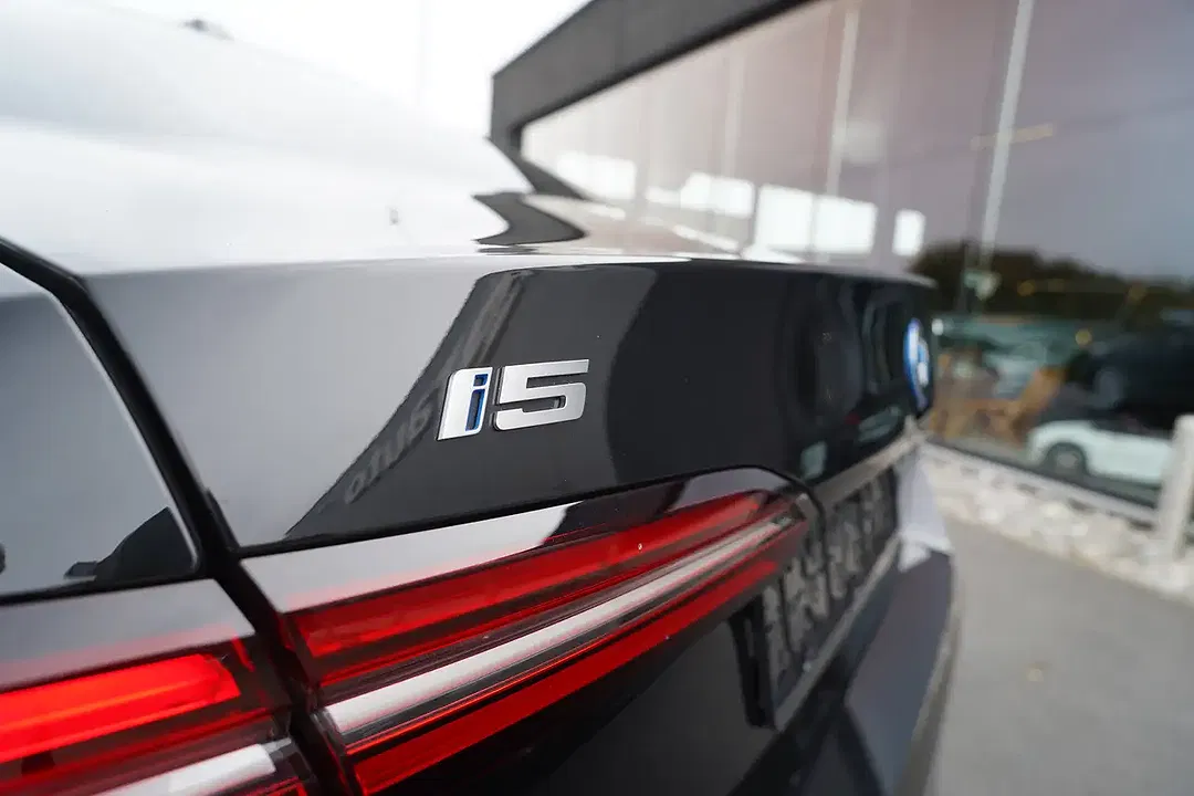 BMW i5 eDrive - Thumbnail 7