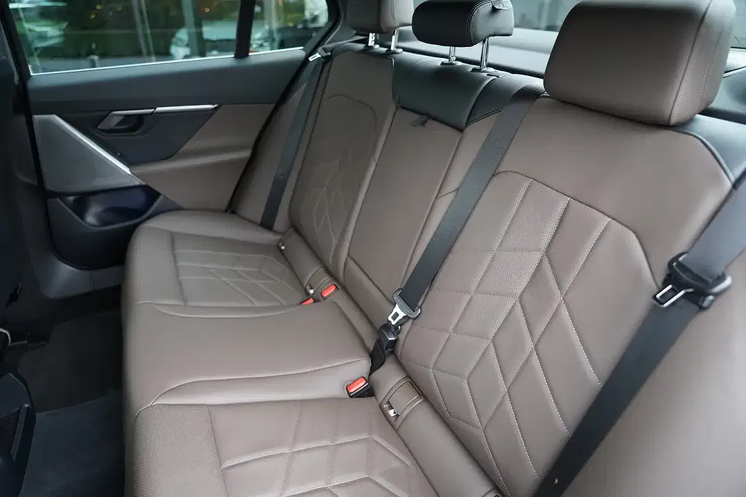 BMW i5 eDrive - Thumbnail 8